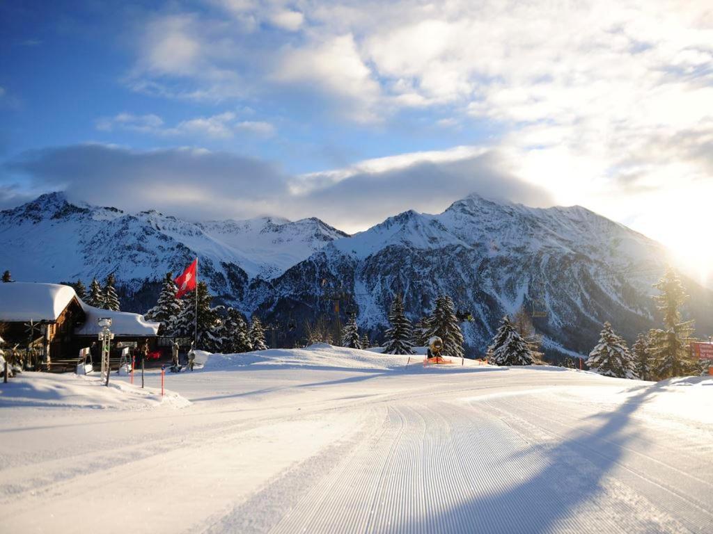 مورسشانخ Landal Vierwaldstattersee المظهر الخارجي الصورة